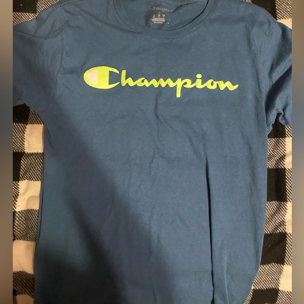 Champion T shirt - Picture 1 of 3